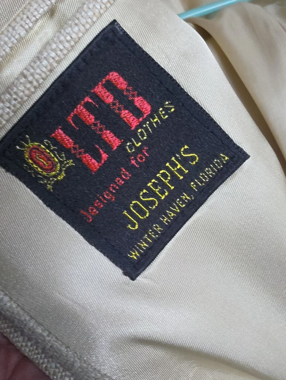 LTD (FL) Men's Vintage Pure Raw Silk Beige (2) Button Classic Blazer
